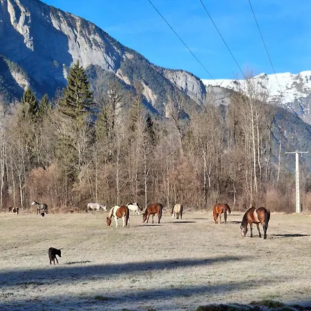 Domaine De La Grande Longe Daire Le Bourg-dʼOisans